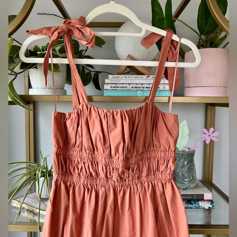 Vici Briella Tie Shoulder Tiered Midi Dress in Terracotta - Picture 7 of 9
